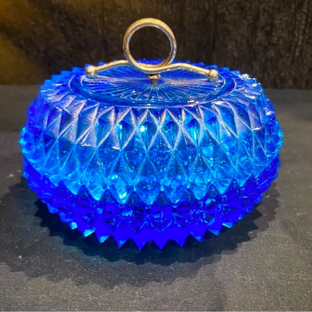 Indiana Glass Blue Diamond-Cut Lidded Dish